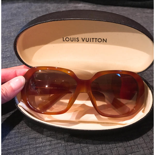 LOUIS VUITTON(ルイヴィトン)のルイヴィトン  モノグラム サングラス レディースのファッション小物(サングラス/メガネ)の商品写真