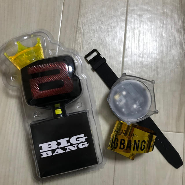 Bigbang ビックバン ペンライト 金テープ3点セットの通販 By Api S Shop ビッグバンならラクマ Bigbang ビックバン ペンライト 金テープ3点セットの通販 By Api S Shop ビッグバンならラクマ