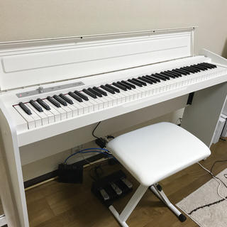 コルグ(KORG)のKORG 電子ピアノ LP-180 ｢専用椅子付き｣(電子ピアノ)