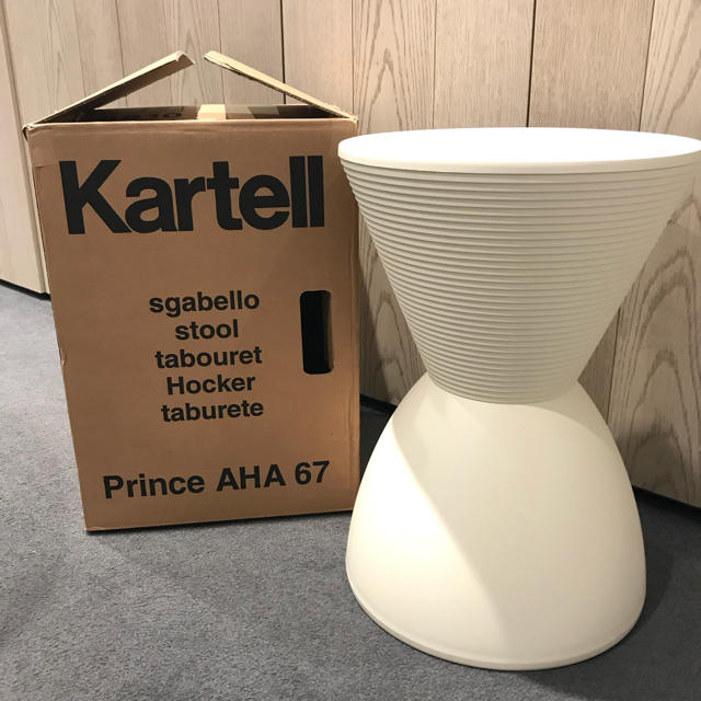 kartell(カルテル)の新品未使用 インテリア/住まい/日用品の椅子/チェア(ダイニングチェア)の商品写真