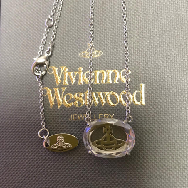 Vivienne Westwood(ヴィヴィアンウエストウッド)のVivienne Westwood@ROSETA PENDANTネックレス レディースのアクセサリー(ネックレス)の商品写真