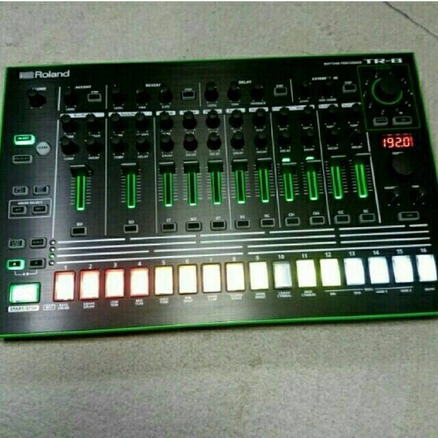 どろんこのゆう様専用、Roland Rhythm Performer TR-8 楽器のDTM/DAW(その他)の商品写真