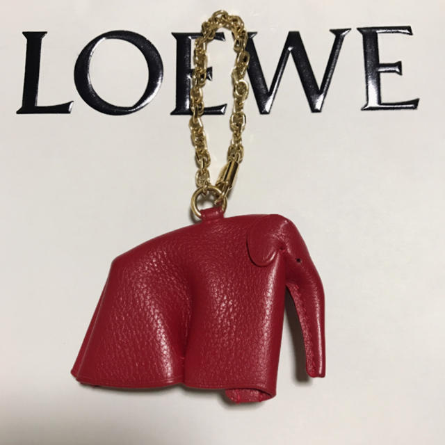 LOEWE(ロエベ)の《ご専用です》美品  ロエベ  チャーム    アニマル  赤 ハンドメイドのファッション小物(バッグチャーム)の商品写真