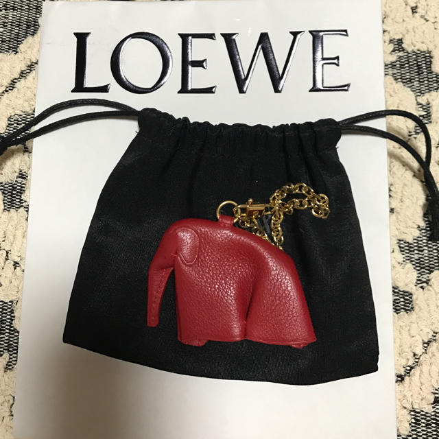 LOEWE(ロエベ)の《ご専用です》美品  ロエベ  チャーム    アニマル  赤 ハンドメイドのファッション小物(バッグチャーム)の商品写真