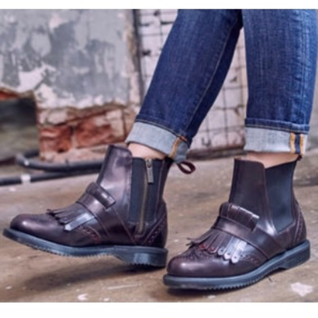 Dr.Martens(ドクターマーチン)の【新品】Dr.Martens 23㎝ TINA タッセルチェルシージッパー付き  レディースの靴/シューズ(ブーツ)の商品写真