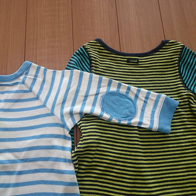 babyGAP(ベビーギャップ)のGAP カバーオール 12m 75 2枚セット キッズ/ベビー/マタニティのベビー服(~85cm)(カバーオール)の商品写真