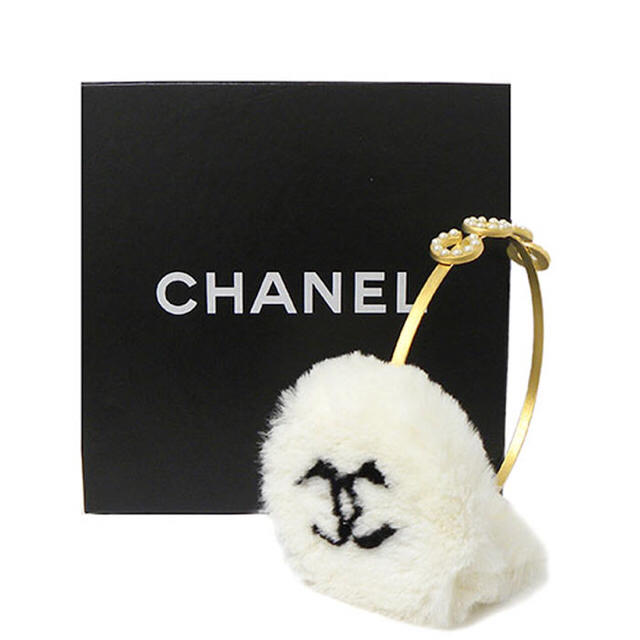 未使用・カード・箱付き シャネル　イヤーマフラー　CHANEL・レア物