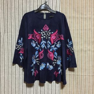 ザラ(ZARA)のZARA WOMAN 刺繍トップス(シャツ/ブラウス(長袖/七分))