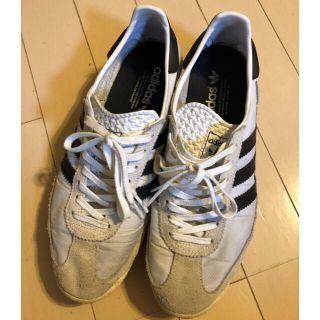 アディダス(adidas)のadidasスニーカー♡26cm(スニーカー)