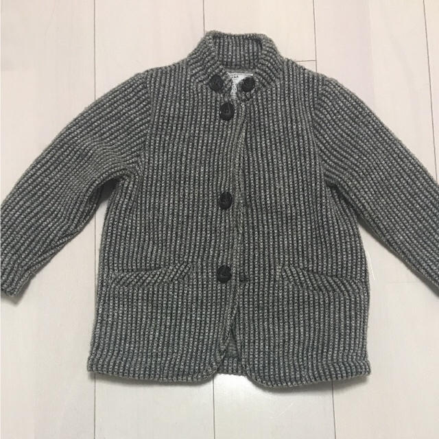 ZARA KIDS(ザラキッズ)のZARAキッズベビージャケットニットブラウン104cm3-4years100cm キッズ/ベビー/マタニティのキッズ服男の子用(90cm~)(ジャケット/上着)の商品写真