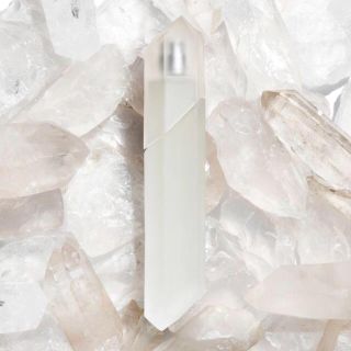 カイリーコスメティックス(Kylie Cosmetics)のKKW FRAGRANCE (GARDENIA)(香水(女性用))