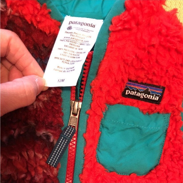 patagonia(パタゴニア)のpatagonia　ベスト　12M　 80～90サイズ キッズ/ベビー/マタニティのベビー服(~85cm)(ジャケット/コート)の商品写真