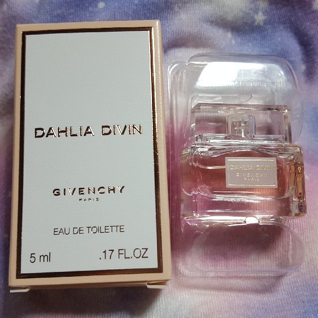 GIVENCHY(ジバンシィ)の【新品】GIVENCHY ダリア　ディヴァン オードトワレ 5ml コスメ/美容の香水(香水(女性用))の商品写真