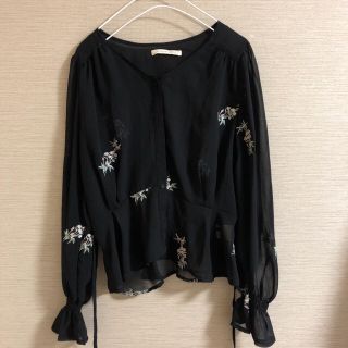 ページボーイ(PAGEBOY)の新品 PAGEBOY 花柄ブラウス(シャツ/ブラウス(長袖/七分))