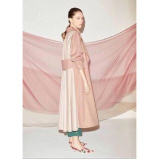 アメリヴィンテージ(Ameri VINTAGE)のAmeri vintage バックフリルトレンチコート PINK(トレンチコート)