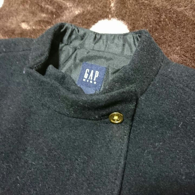 GAP(ギャップ)のGAP★ポンチョ風コート 150cm 黒 美品 キッズ/ベビー/マタニティのキッズ服女の子用(90cm~)(ジャケット/上着)の商品写真