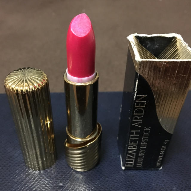 Elizabeth Arden(エリザベスアーデン)の【新品未使用品】エリザベスアーデン 口紅 コスメ/美容のベースメイク/化粧品(口紅)の商品写真