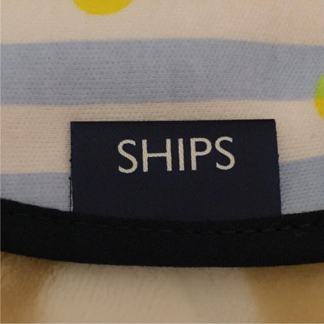 SHIPS(シップス)の送料込 新品未使用 SHIPS スタイ ビブ よだれかけ 赤ちゃん ベビー 出産 キッズ/ベビー/マタニティのこども用ファッション小物(ベビースタイ/よだれかけ)の商品写真