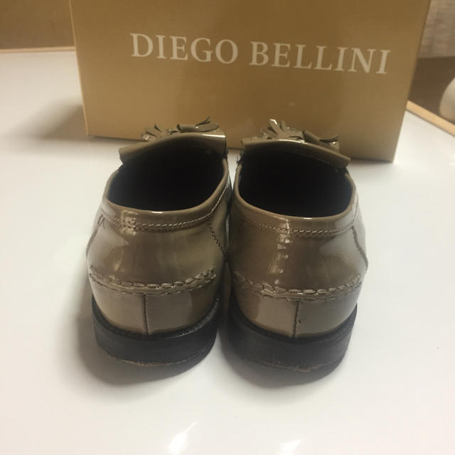 DIEGO BELLINI(ディエゴベリーニ)のk.aussie様専用 DIEGO BELLINI ローファー グレージュ  レディースの靴/シューズ(ローファー/革靴)の商品写真