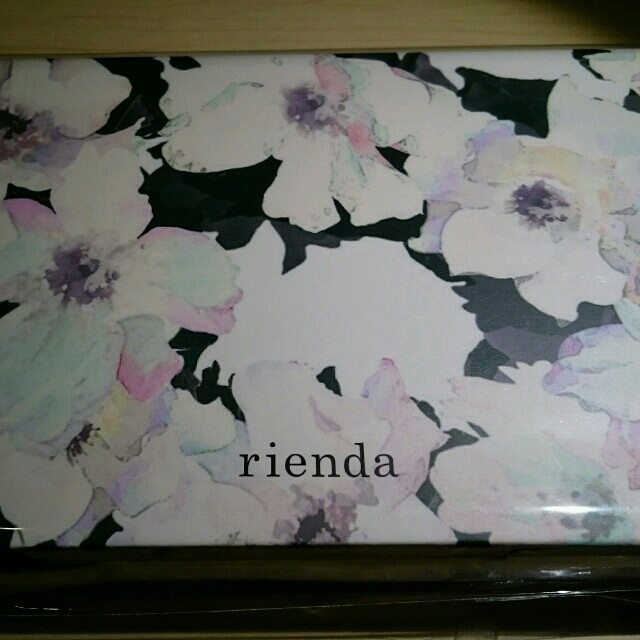 rienda(リエンダ)のまずはコメント様専用♥リエンダ♥新品 ノベルティ クリスマスコフレ メイク  コスメ/美容のベースメイク/化粧品(その他)の商品写真