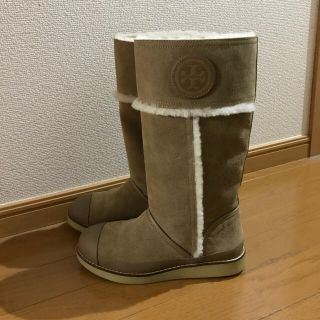 トリーバーチ(Tory Burch)の【新品】トリーバーチ ムートンブーツ US6(ブーツ)