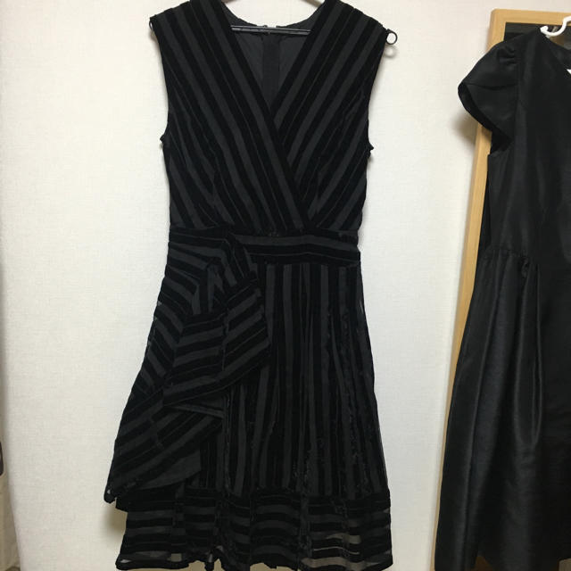 EPOCA(エポカ)のEPOCA エポカ ワンピース ドレス 黒 新品未着用 レディースのワンピース(ひざ丈ワンピース)の商品写真