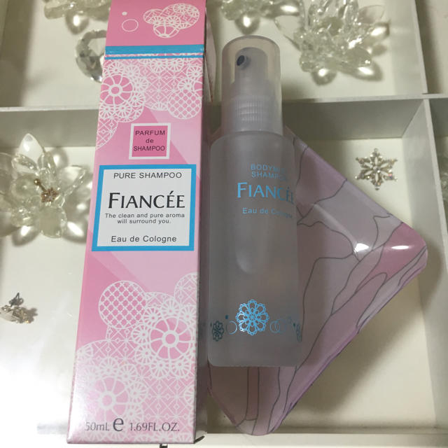 FIANCEE(フィアンセ)のFiancée  ボディミスト コスメ/美容の香水(香水(女性用))の商品写真
