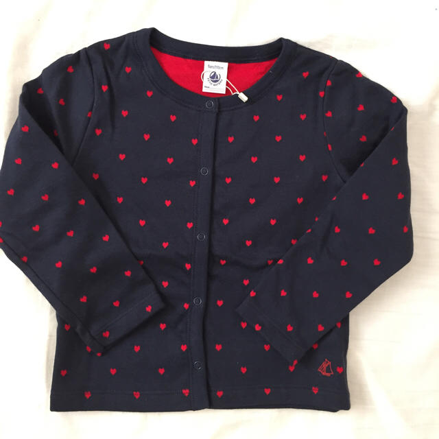 PETIT BATEAU(プチバトー)のゆいゆかママ様専用☆6ans プチバトー チュビックハートモチーフカーディガン キッズ/ベビー/マタニティのキッズ服女の子用(90cm~)(カーディガン)の商品写真