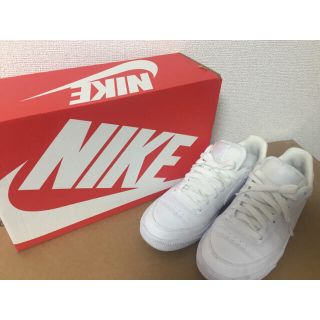 ナイキ(NIKE)のNIKE スニーカー 白(スニーカー)