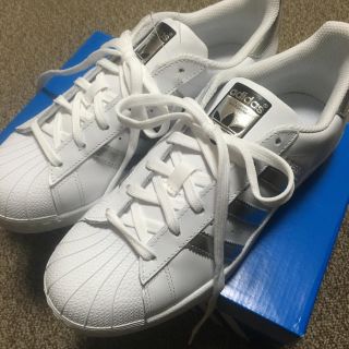 アディダス(adidas)の新品✨ アディダス スニーカー シルバー SUPERSTAR adidas(スニーカー)