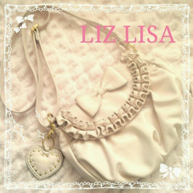 LIZ LISA(リズリサ)のLIZ LISA♡姫フリルポシェット レディースのバッグ(ショルダーバッグ)の商品写真