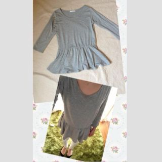 ローリーズファーム(LOWRYS FARM)の♡ペプラムトップス♡グレー(カットソー(長袖/七分))