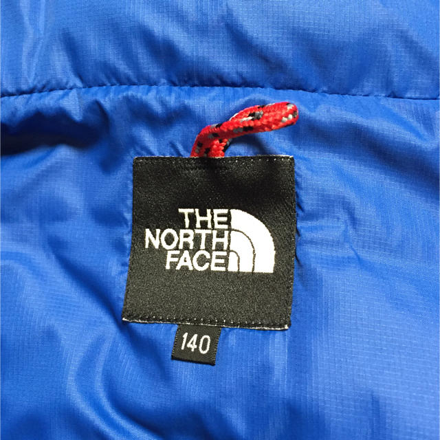 THE NORTH FACE(ザノースフェイス)のノースフェイス ベスト キッズ/ベビー/マタニティのキッズ服男の子用(90cm~)(ジャケット/上着)の商品写真