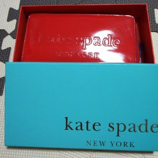 ケイトスペードニューヨーク(kate spade new york)のkate spade☆エナメル☆赤☆長財布(財布)