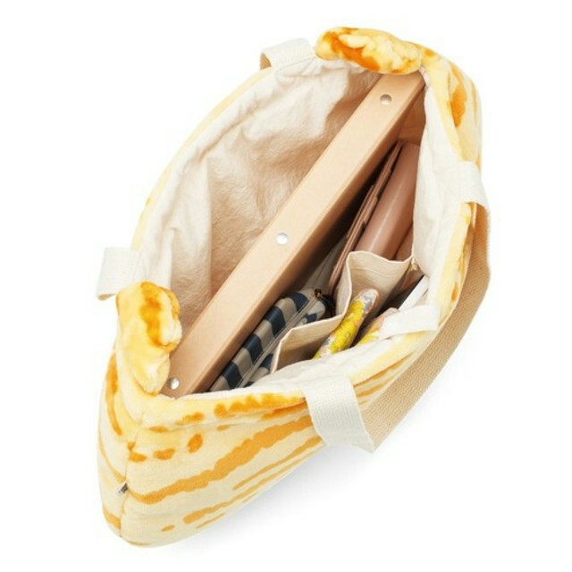 FELISSIMO(フェリシモ)のフェリシモ　ねこトート　茶 レディースのバッグ(トートバッグ)の商品写真