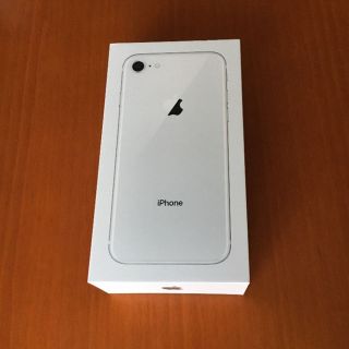 アップル(Apple)のiPhone8 64GB シルバー 新品未使用 SIMロック解除済(その他)