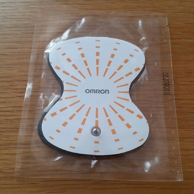 OMRON(オムロン)のオムロン低周波治療器用ジャンボパット2枚1セット スマホ/家電/カメラの美容/健康(マッサージ機)の商品写真