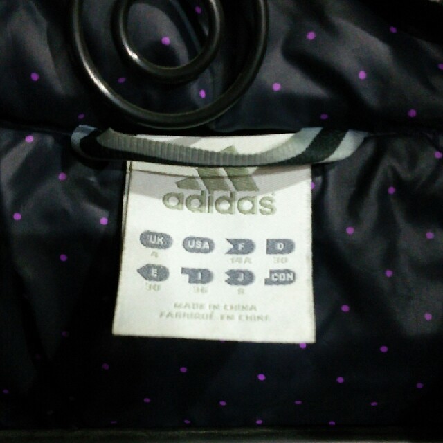 adidas(アディダス)のadidas ダウンジャンパー Sサイズ レディースのジャケット/アウター(ダウンジャケット)の商品写真