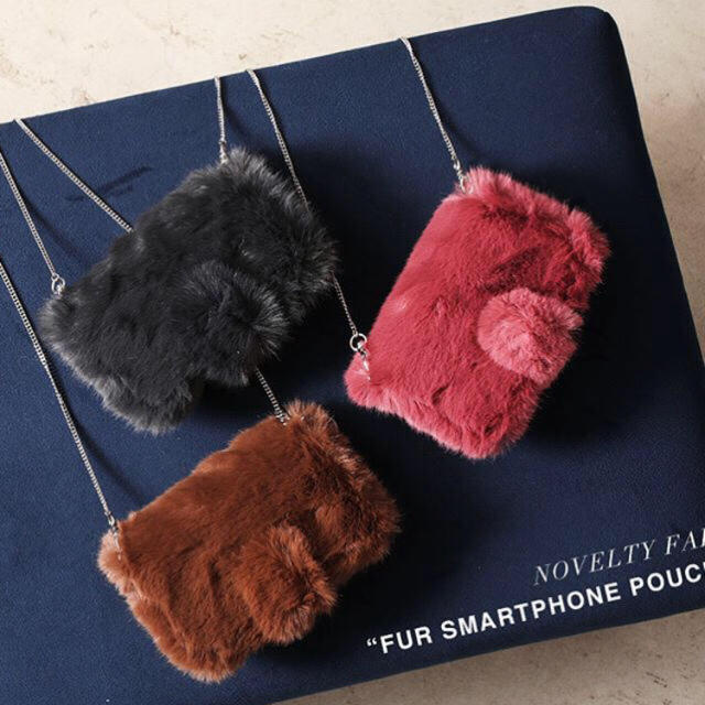 Ameri VINTAGE(アメリヴィンテージ)のFUR SMART PHONE POUCH♡ピンク レディースのファッション小物(ポーチ)の商品写真