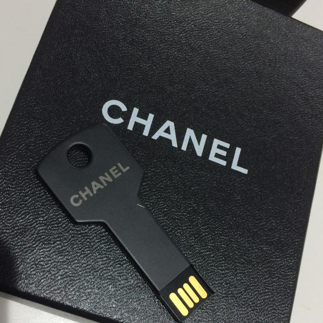 新品 CHANEL キー型 USBメモリ 鍵型