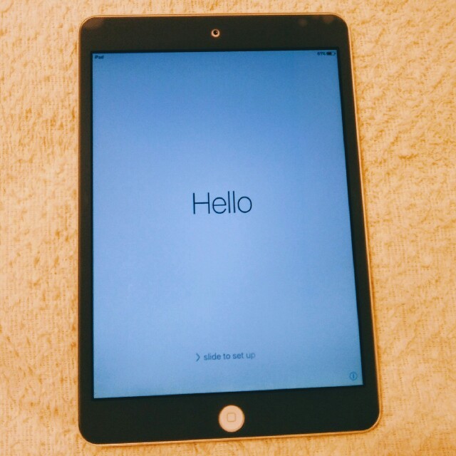【スーパーセール】 iPadmini 16GB ホワイト(本体とケーブル) タブレット