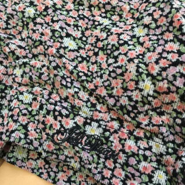 JILLSTUART(ジルスチュアート)のジルスチュアート 130cm  小花柄 コーデュロイ スカート キッズ/ベビー/マタニティのキッズ服女の子用(90cm~)(スカート)の商品写真