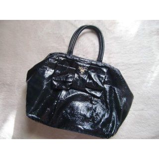 プラダ(PRADA)のプラダリボンエナメルバッグ本物中古品難あり(ハンドバッグ)