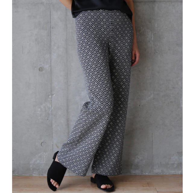 SeaRoomlynn(シールームリン)のjuemi ♡ Pattern Jacquard Knit Pants   レディースのパンツ(カジュアルパンツ)の商品写真