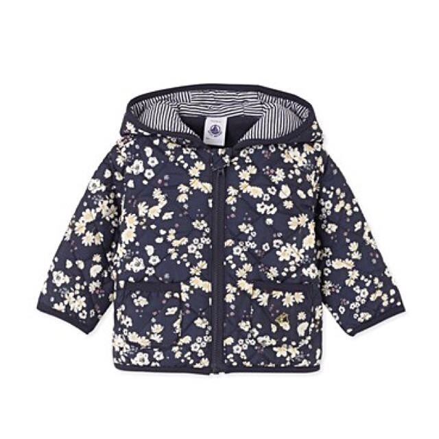 PETIT BATEAU(プチバトー)のプチバトー 17AW フラワープリントフード付きブルゾン 24m 新品タグ付き キッズ/ベビー/マタニティのベビー服(~85cm)(ジャケット/コート)の商品写真