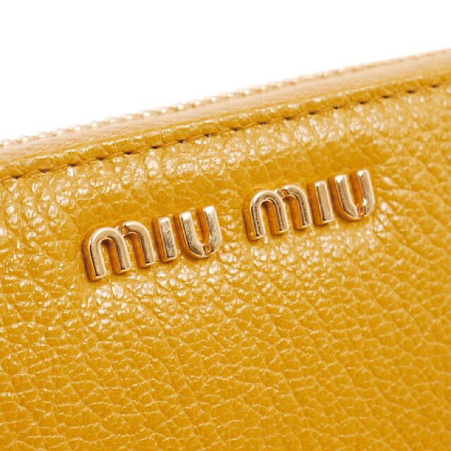miumiu(ミュウミュウ)の☆新品☆MIUMIUラウンド財布 レディースのファッション小物(財布)の商品写真