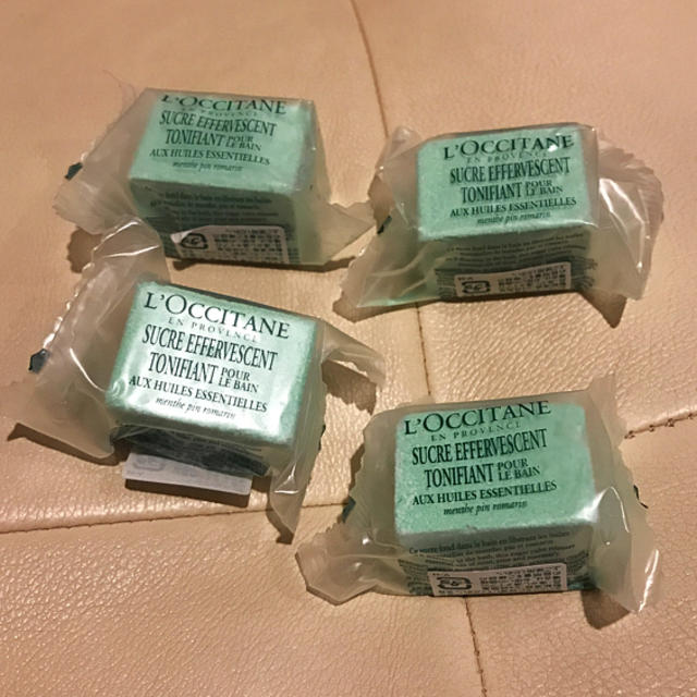 L'OCCITANE(ロクシタン)のロクシタン ARバスシュガーキューブ TO（浴用化粧料） コスメ/美容のボディケア(入浴剤/バスソルト)の商品写真