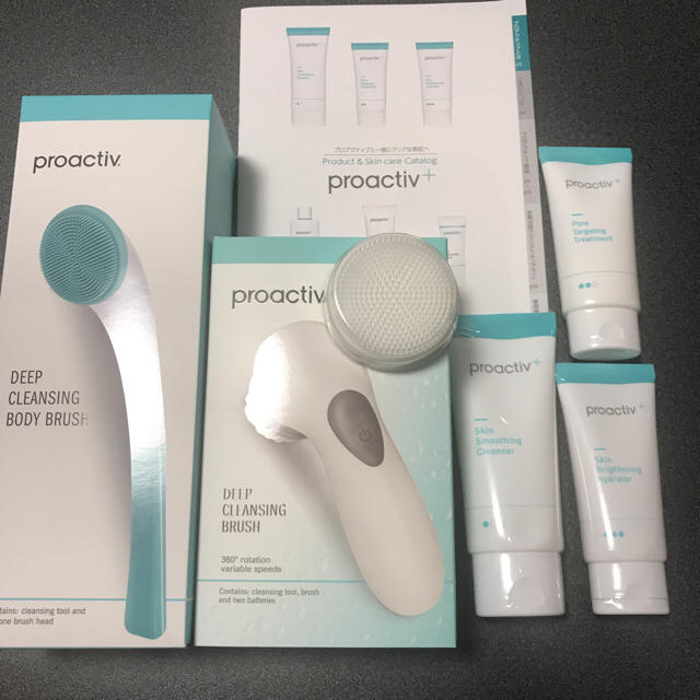 proactiv(プロアクティブ)のプロアクティブ 3ステップセット 電動洗顔ブラシ付 ☆新品 ☆送料無料 スマホ/家電/カメラの美容/健康(フェイスケア/美顔器)の商品写真