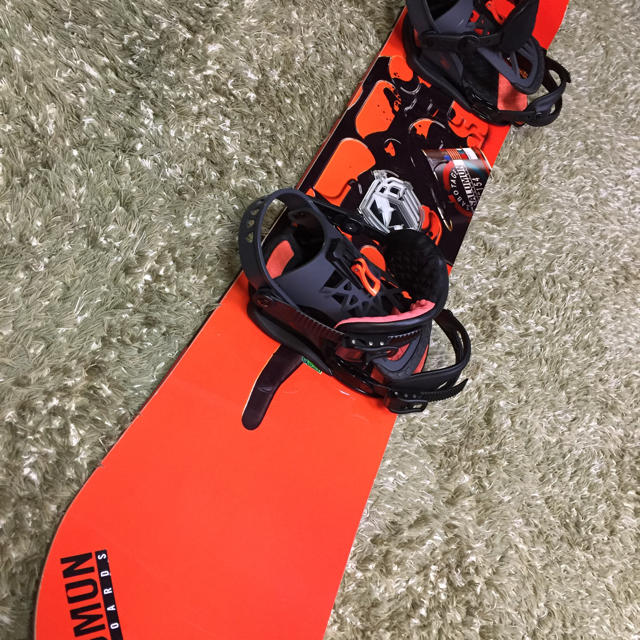 SALOMON(サロモン)のスノーボード板 スポーツ/アウトドアのスノーボード(ボード)の商品写真