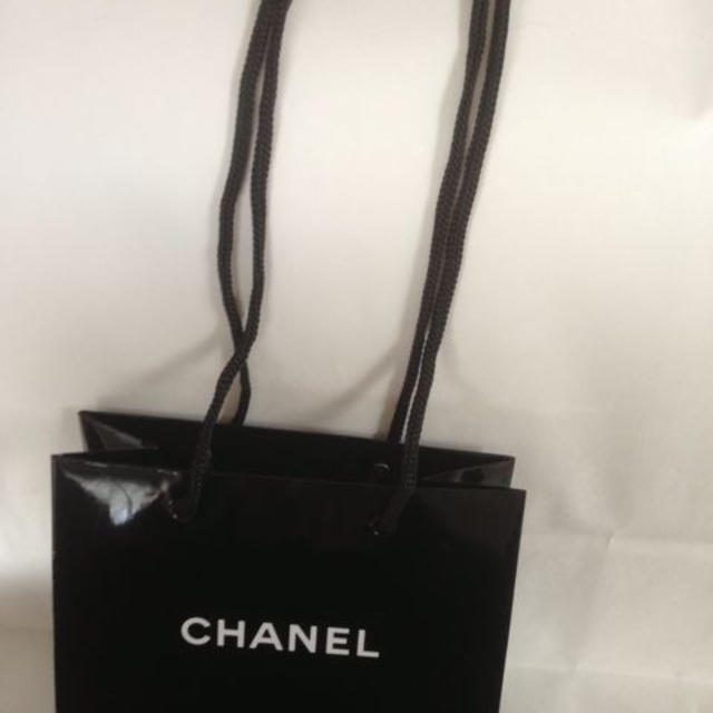 CHANEL(シャネル)のシャネル ショッパー4枚セット☆送料込み レディースのバッグ(ショップ袋)の商品写真